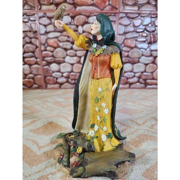 Land of the Dragons-Woodland Sorceress K014-collectible figurine - Picture 2 of 9